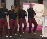 El Grupo de Uganda Kawa Quartet durante su actuación